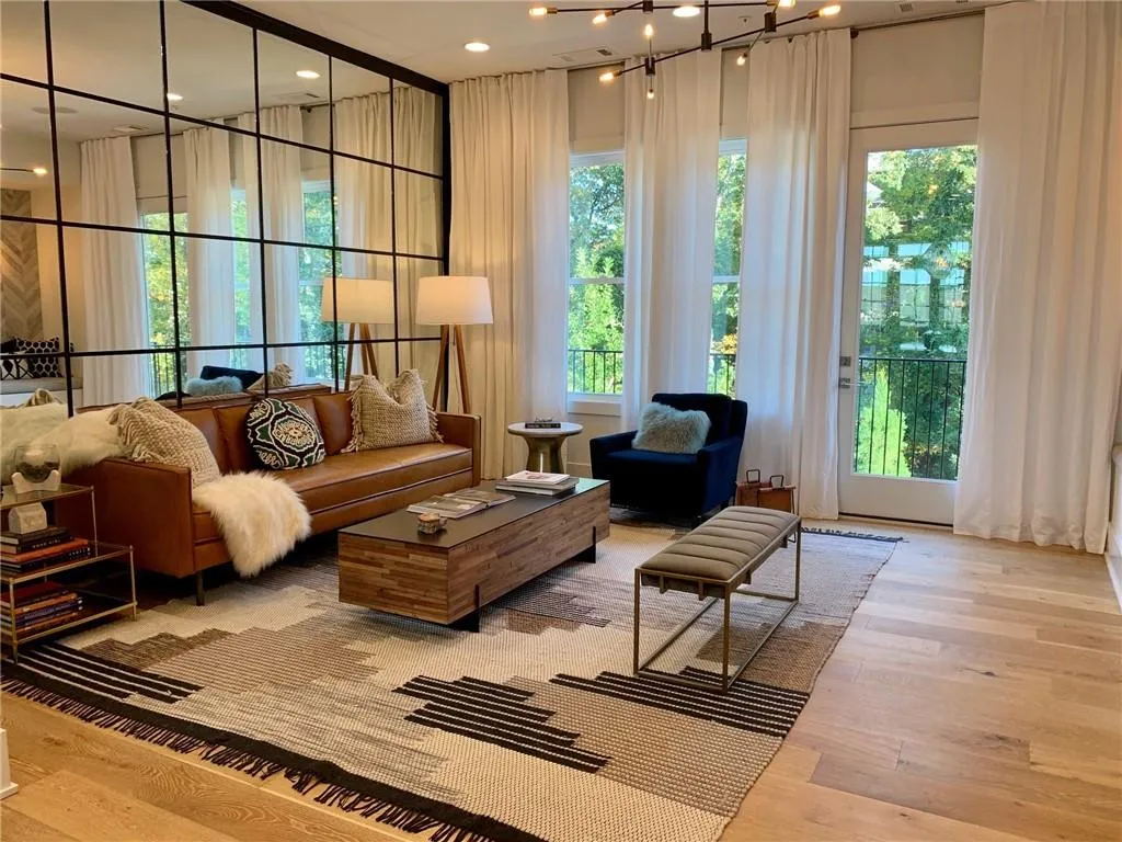 6633 Cadence Boulevard Unit 9, Sandy Springs, Georgia 30328, 2 Bedrooms Bedrooms, ,3 BathroomsBathrooms,Residential,Sold,6633 Cadence Boulevard Unit 9,6800621