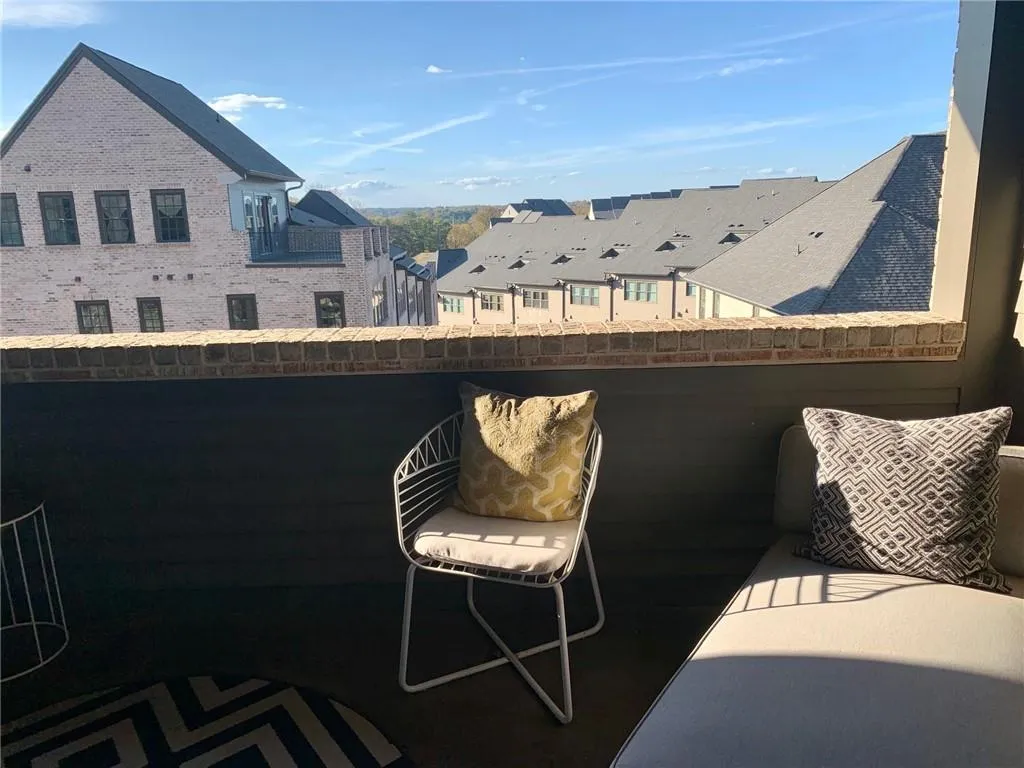 6633 Cadence Boulevard Unit 9, Sandy Springs, Georgia 30328, 2 Bedrooms Bedrooms, ,3 BathroomsBathrooms,Residential,Sold,6633 Cadence Boulevard Unit 9,6800621