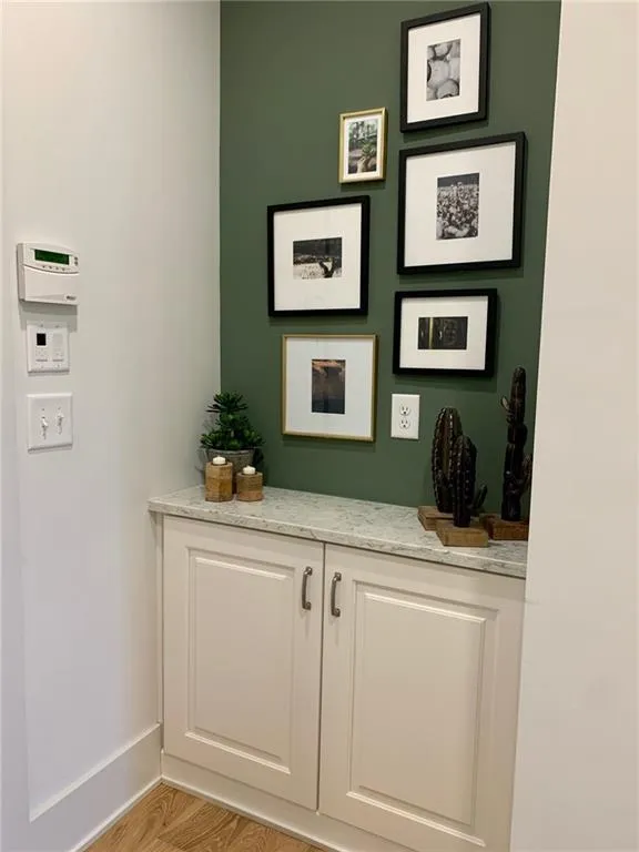 6633 Cadence Boulevard Unit 9, Sandy Springs, Georgia 30328, 2 Bedrooms Bedrooms, ,3 BathroomsBathrooms,Residential,Sold,6633 Cadence Boulevard Unit 9,6800621