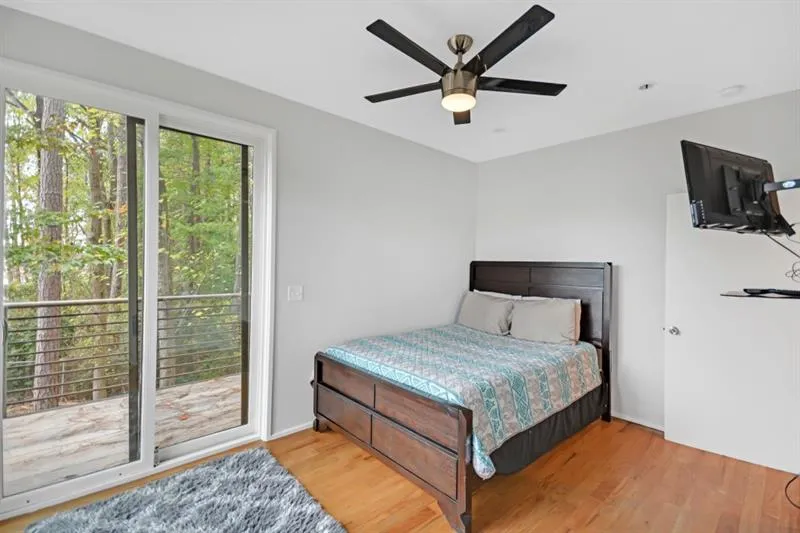 5724 Kayron Drive, Sandy Springs, Georgia 30328, 4 Bedrooms Bedrooms, ,2 BathroomsBathrooms,Residential,Sold,5724 Kayron Drive,6641884