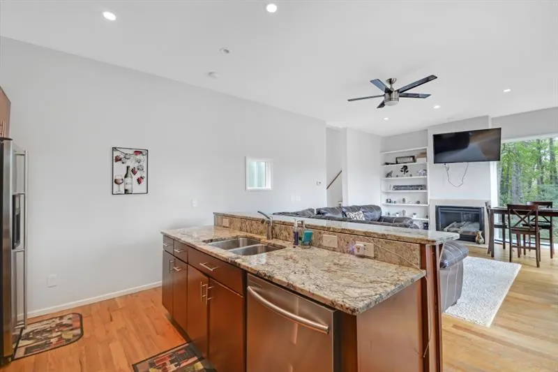 5724 Kayron Drive, Sandy Springs, Georgia 30328, 4 Bedrooms Bedrooms, ,2 BathroomsBathrooms,Residential,Sold,5724 Kayron Drive,6641884