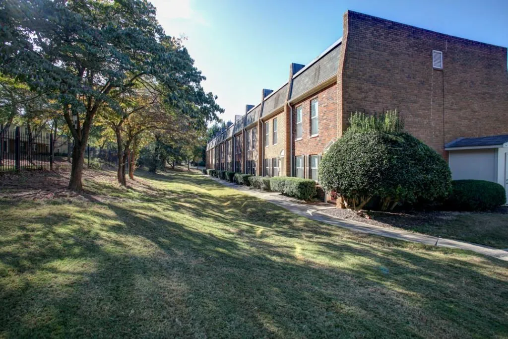 235 Winding River Drive Unit B, Sandy Springs, Georgia 30350, 2 Bedrooms Bedrooms, ,1 BathroomBathrooms,Residential,Sold,235 Winding River Drive Unit B,5917661