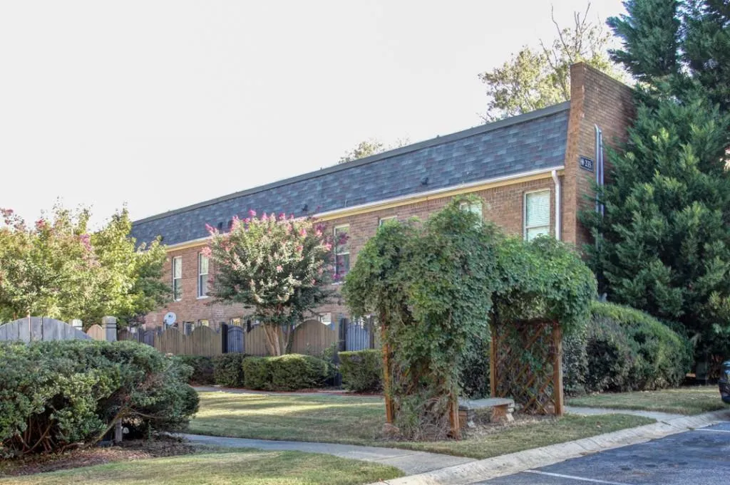 235 Winding River Drive Unit B, Sandy Springs, Georgia 30350, 2 Bedrooms Bedrooms, ,1 BathroomBathrooms,Residential,Sold,235 Winding River Drive Unit B,5917661