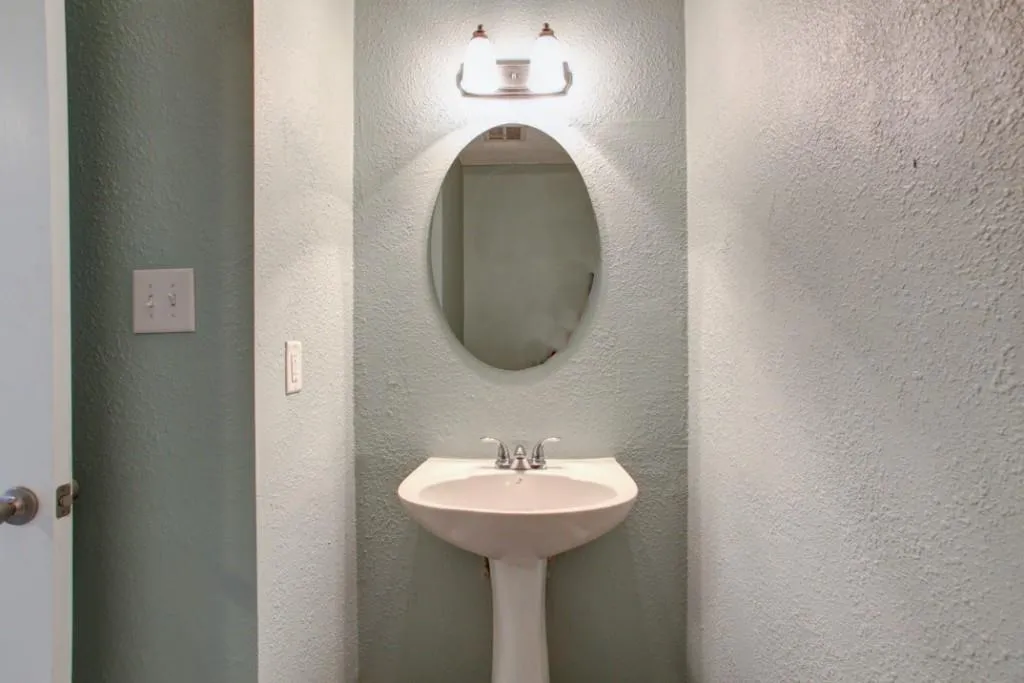 235 Winding River Drive Unit B, Sandy Springs, Georgia 30350, 2 Bedrooms Bedrooms, ,1 BathroomBathrooms,Residential,Sold,235 Winding River Drive Unit B,5917661