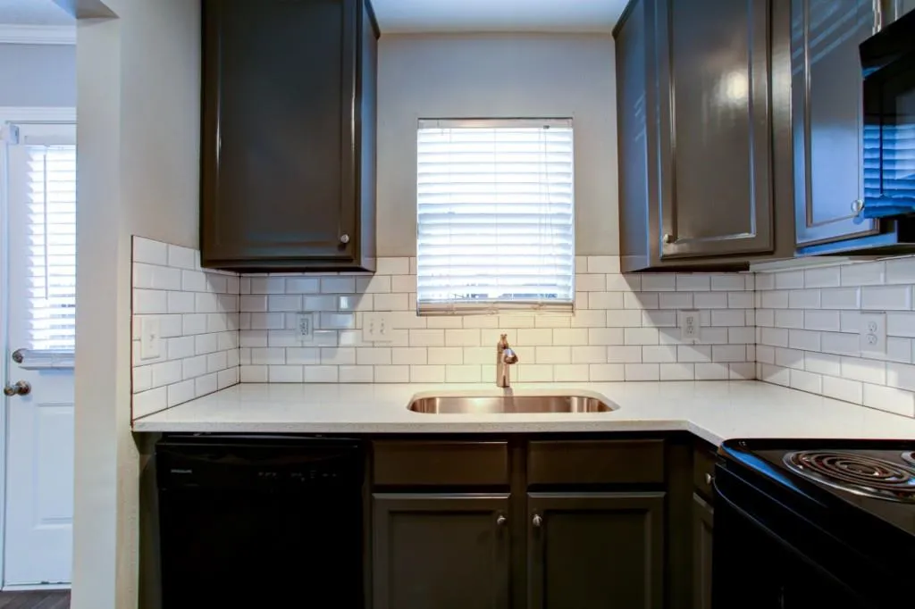 235 Winding River Drive Unit B, Sandy Springs, Georgia 30350, 2 Bedrooms Bedrooms, ,1 BathroomBathrooms,Residential,Sold,235 Winding River Drive Unit B,5917661