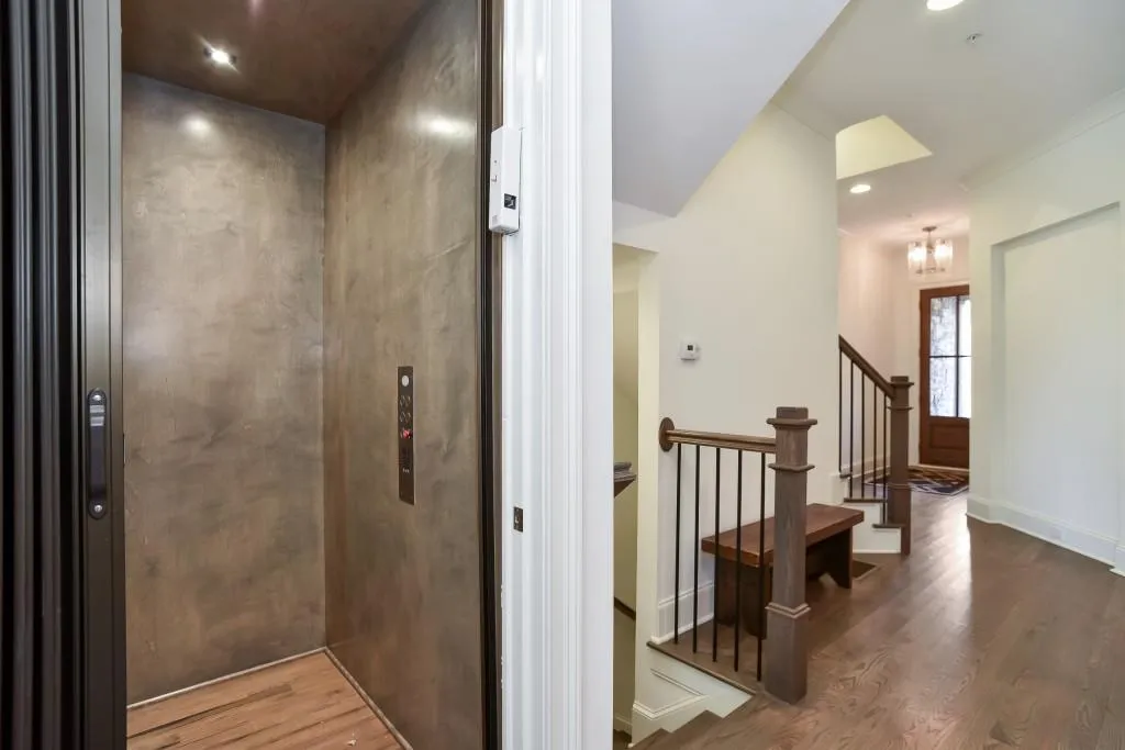 514 Abbington River Lane Unit 514, Atlanta, Georgia 30339, 4 Bedrooms Bedrooms, ,4 BathroomsBathrooms,Residential,Sold,514 Abbington River Lane Unit 514,5789155
