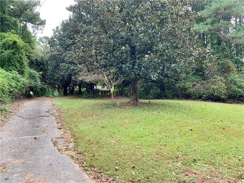 5757 Long Island Drive Nw, Atlanta, Georgia 30327, 3 Bedrooms Bedrooms, ,2 BathroomsBathrooms,Residential,Sold,5757 Long Island Drive Nw,6856100