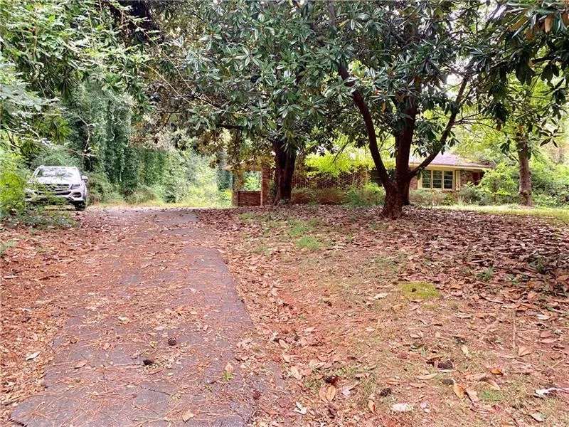 5757 Long Island Drive Nw, Atlanta, Georgia 30327, 3 Bedrooms Bedrooms, ,2 BathroomsBathrooms,Residential,Sold,5757 Long Island Drive Nw,6856100