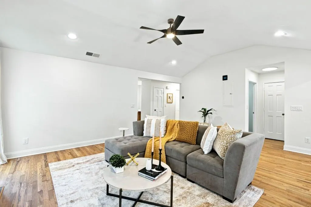 1113 Capital Club Circle Ne, Brookhaven, Georgia 30319, 2 Bedrooms Bedrooms, 0 ,2 BathroomsBathrooms,Residential,For Sale,1113 Capital Club Circle Ne,7824595