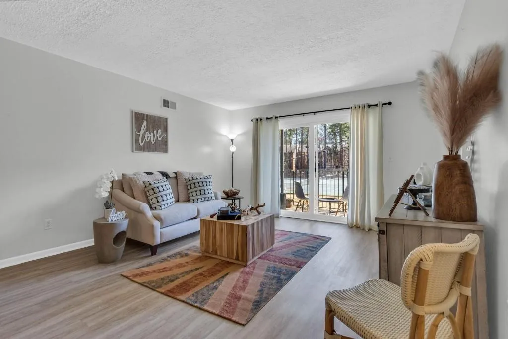 6851 Roswell Road Unit O-4, Sandy Springs, Georgia 30328, 1 Bedroom Bedrooms, ,1 BathroomBathrooms,Residential,Sold,6851 Roswell Road Unit O-4,7180961