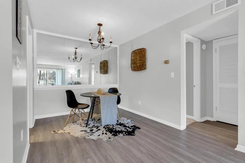 6851 Roswell Road Unit O-4, Sandy Springs, Georgia 30328, 1 Bedroom Bedrooms, ,1 BathroomBathrooms,Residential,Sold,6851 Roswell Road Unit O-4,7180961