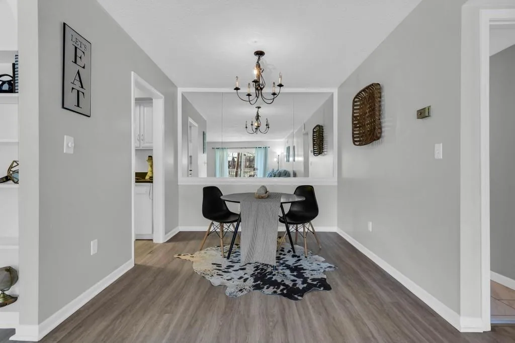 6851 Roswell Road Unit O-4, Sandy Springs, Georgia 30328, 1 Bedroom Bedrooms, ,1 BathroomBathrooms,Residential,Sold,6851 Roswell Road Unit O-4,7180961