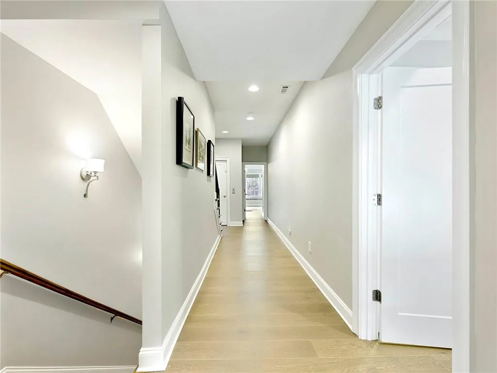 6410 Radiant Trace, Sandy Springs, Georgia 30328, 4 Bedrooms Bedrooms, ,4 BathroomsBathrooms,Residential,Sold,6410 Radiant Trace,7073808