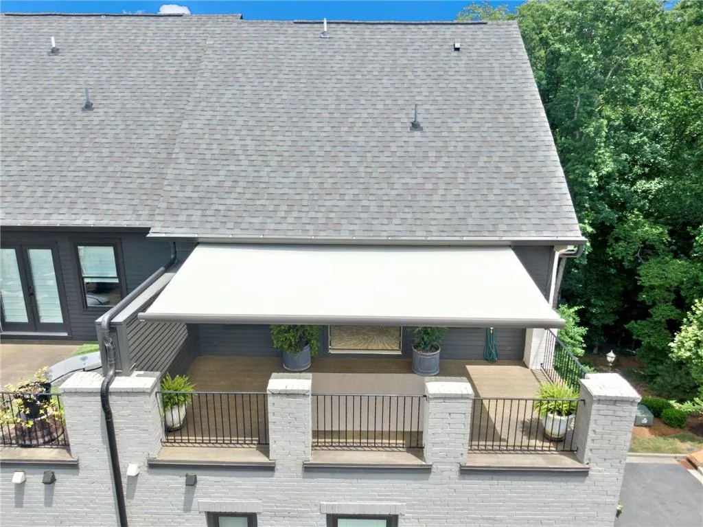 6410 Radiant Trace, Sandy Springs, Georgia 30328, 4 Bedrooms Bedrooms, ,4 BathroomsBathrooms,Residential,Sold,6410 Radiant Trace,7073808