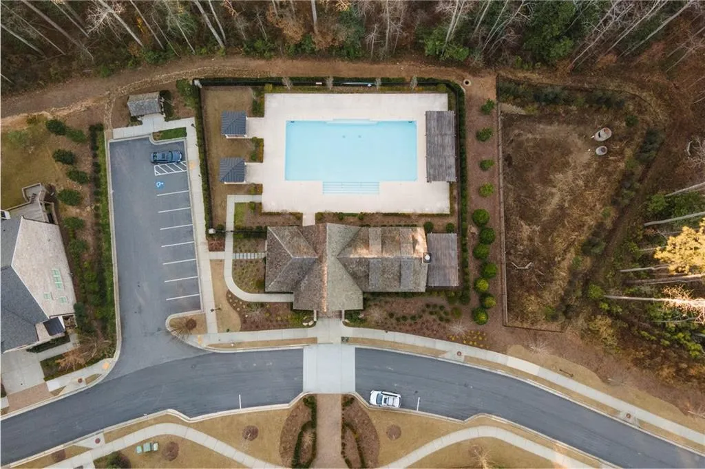 6410 Radiant Trace, Sandy Springs, Georgia 30328, 4 Bedrooms Bedrooms, ,4 BathroomsBathrooms,Residential,Sold,6410 Radiant Trace,7073808