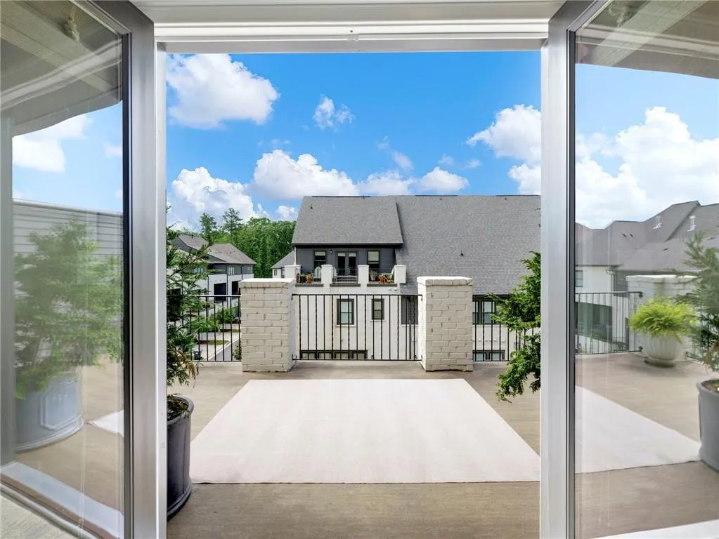 6410 Radiant Trace, Sandy Springs, Georgia 30328, 4 Bedrooms Bedrooms, ,4 BathroomsBathrooms,Residential,Sold,6410 Radiant Trace,7073808