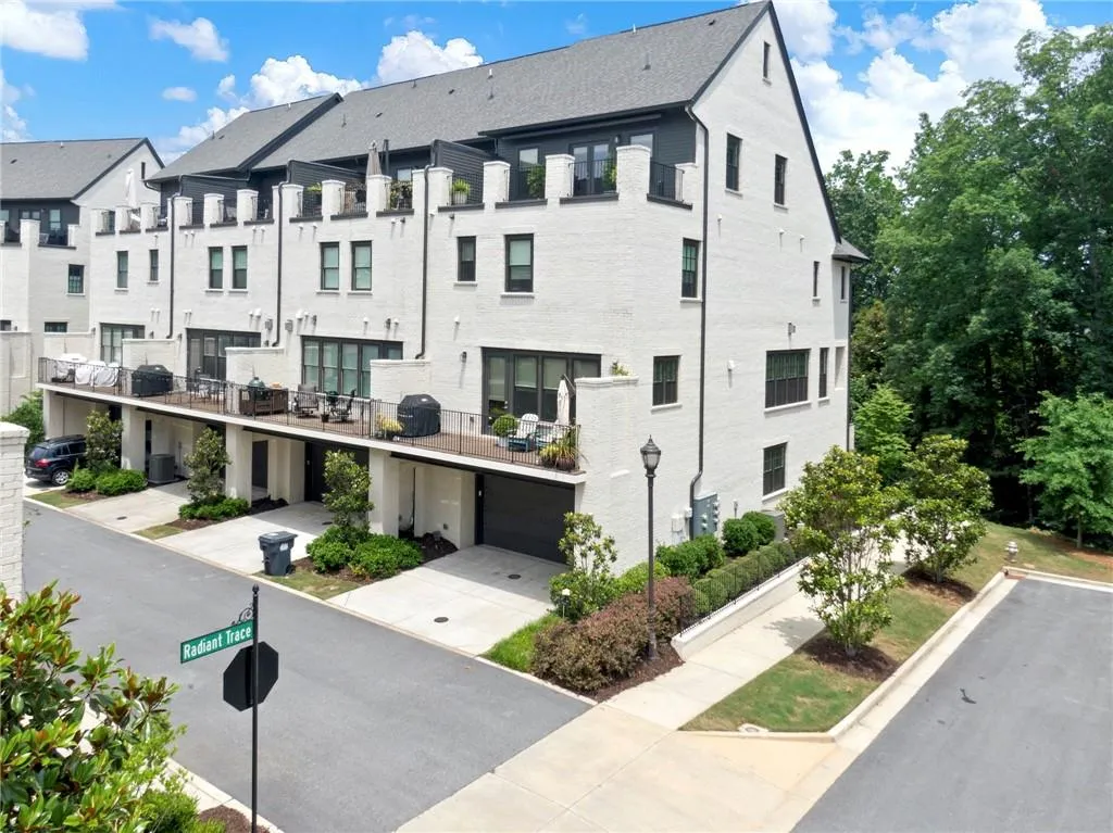 6410 Radiant Trace, Sandy Springs, Georgia 30328, 4 Bedrooms Bedrooms, ,4 BathroomsBathrooms,Residential,Sold,6410 Radiant Trace,7073808