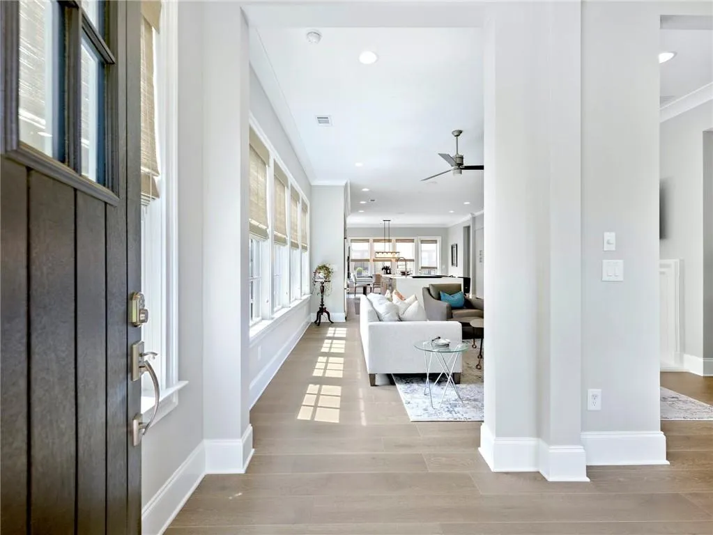 6410 Radiant Trace, Sandy Springs, Georgia 30328, 4 Bedrooms Bedrooms, ,4 BathroomsBathrooms,Residential,Sold,6410 Radiant Trace,7073808