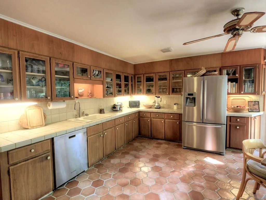 225 River North Drive, Sandy Springs, Georgia 30328, 6 Bedrooms Bedrooms, ,4 BathroomsBathrooms,Residential,Sold,225 River North Drive,5930761