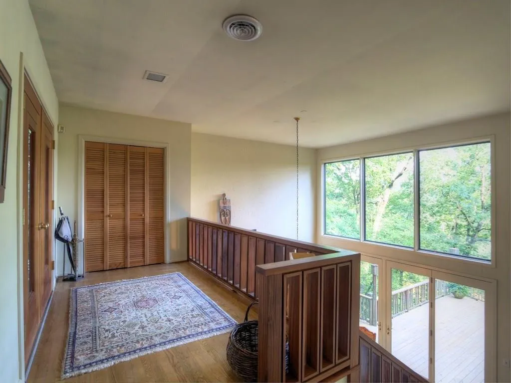 225 River North Drive, Sandy Springs, Georgia 30328, 6 Bedrooms Bedrooms, ,4 BathroomsBathrooms,Residential,Sold,225 River North Drive,5930761