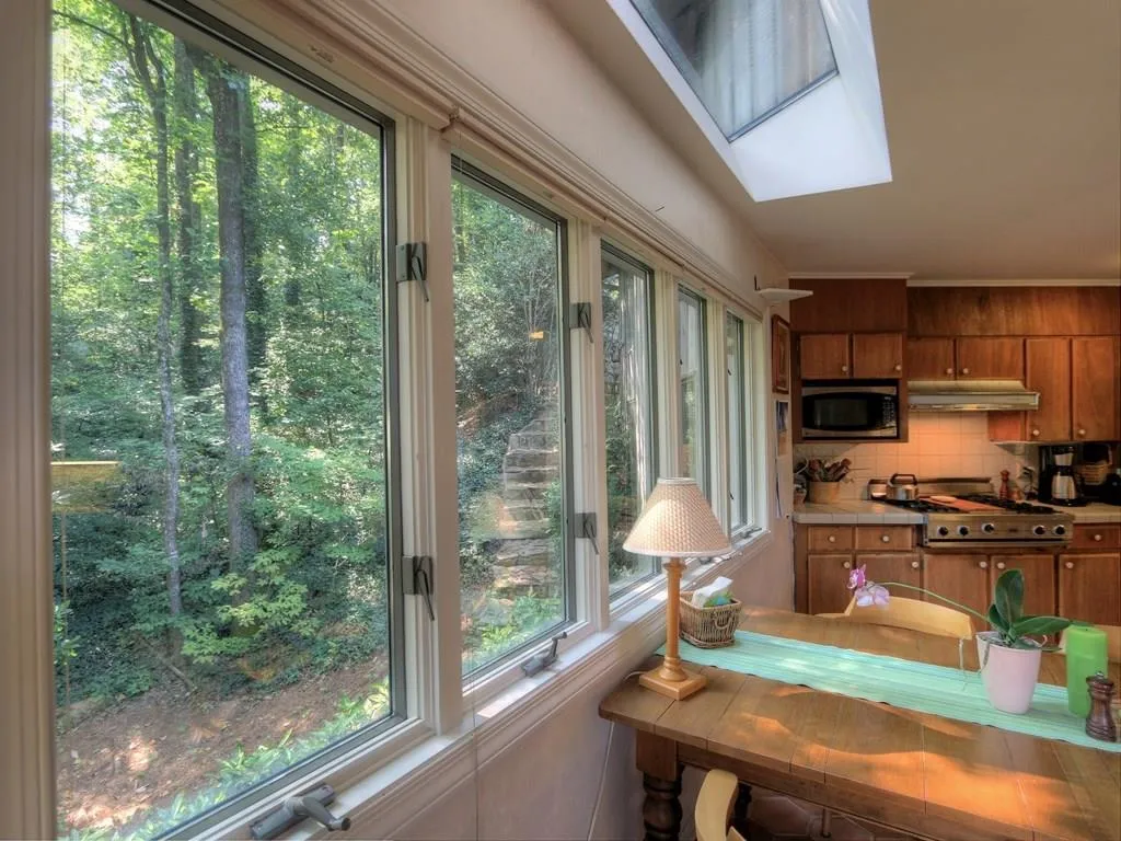 225 River North Drive, Sandy Springs, Georgia 30328, 6 Bedrooms Bedrooms, ,4 BathroomsBathrooms,Residential,Sold,225 River North Drive,5930761