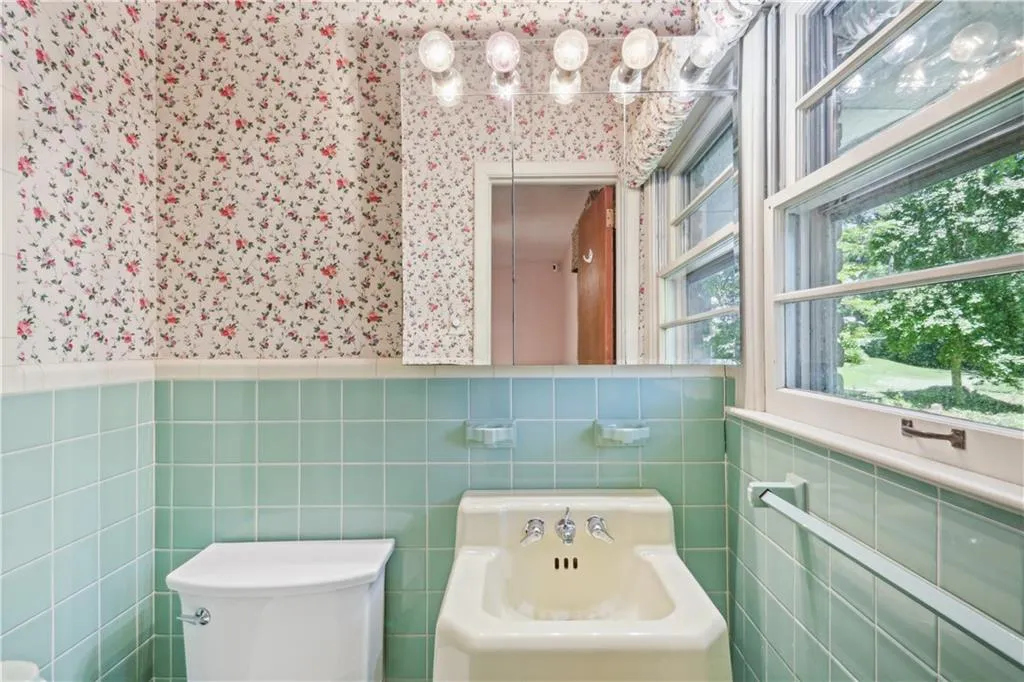 493 Lorell Terrace, Atlanta, Georgia 30328, 4 Bedrooms Bedrooms, ,3 BathroomsBathrooms,Residential,Sold,493 Lorell Terrace,7403728 493 Lorell Terrace, Atlanta, Georgia 30328, 4 Bedrooms Bedrooms, ,3 BathroomsBathrooms,Residential,Sold,493 Lorell Terrace,7403728