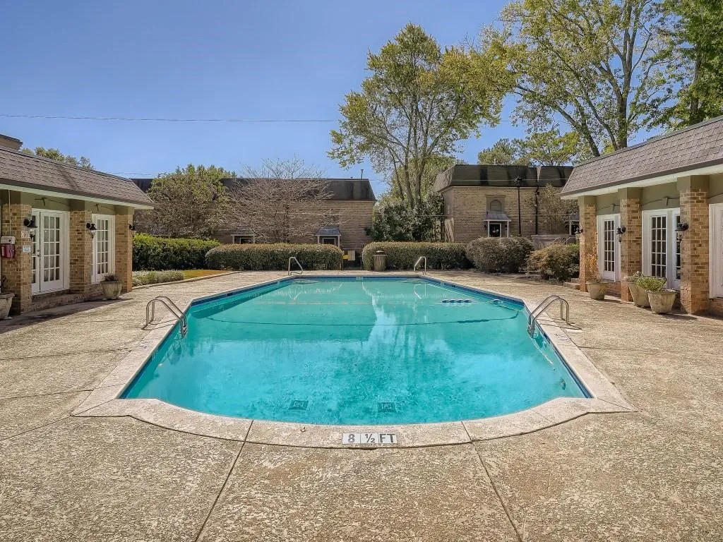 6980 Roswell Road Unit P4, Sandy Springs, Georgia 30328, 1 Bedroom Bedrooms, ,1 BathroomBathrooms,Residential,Sold,6980 Roswell Road Unit P4,7130548