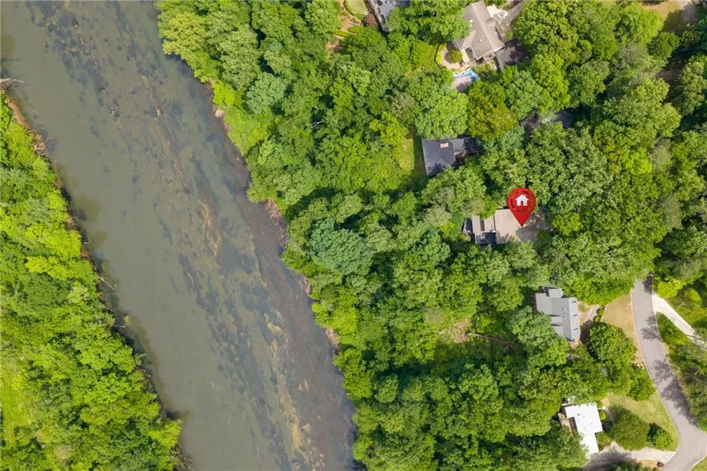 225 River North Drive, Atlanta, Georgia 30328, 5 Bedrooms Bedrooms, ,4 BathroomsBathrooms,Residential,For Sale,225 River North Drive,7762117
