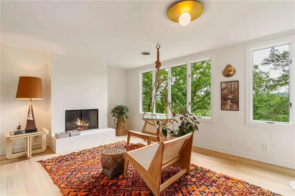 225 River North Drive, Atlanta, Georgia 30328, 5 Bedrooms Bedrooms, ,4 BathroomsBathrooms,Residential,For Sale,225 River North Drive,7762117