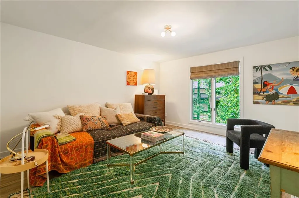 225 River North Drive, Atlanta, Georgia 30328, 5 Bedrooms Bedrooms, ,4 BathroomsBathrooms,Residential,For Sale,225 River North Drive,7762117