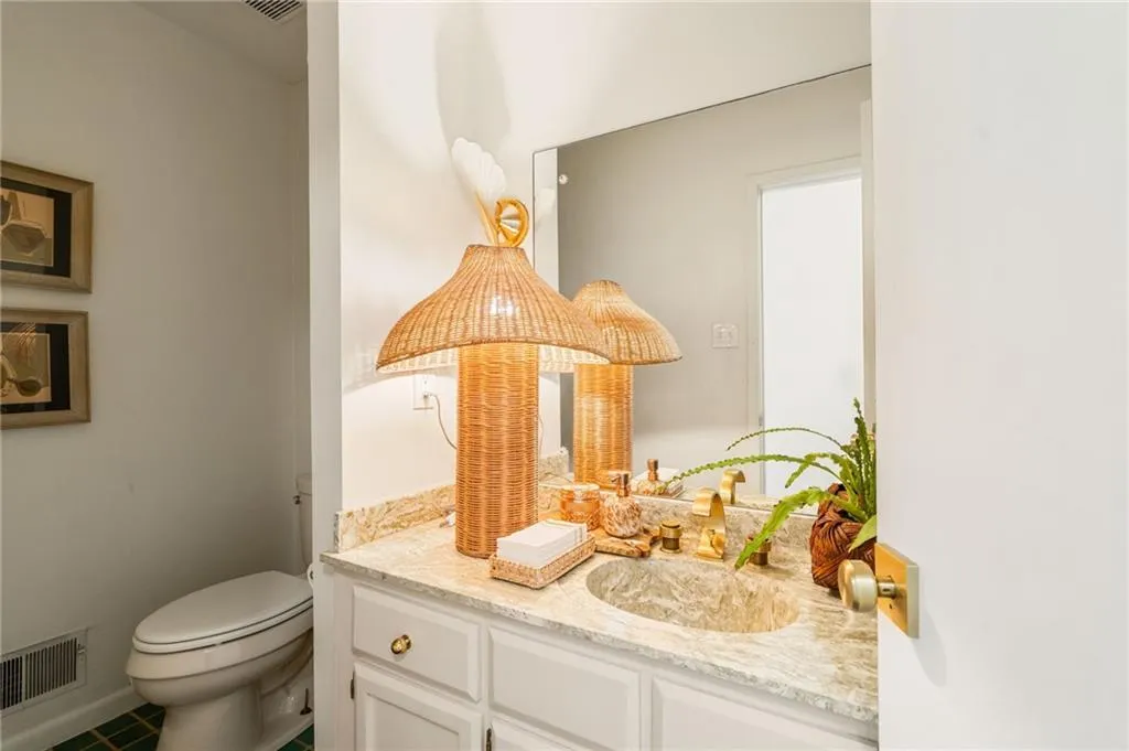 225 River North Drive, Atlanta, Georgia 30328, 5 Bedrooms Bedrooms, ,4 BathroomsBathrooms,Residential,For Sale,225 River North Drive,7762117