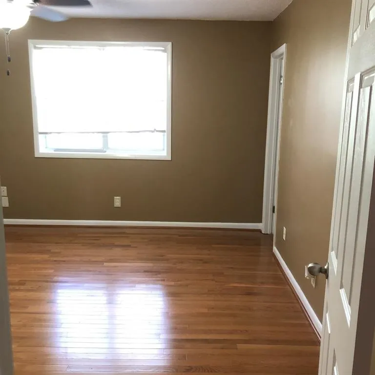 6900 Roswell Road Unit N16, Sandy Springs, Georgia 30328, 3 Bedrooms Bedrooms, ,2 BathroomsBathrooms,Residential,Sold,6900 Roswell Road Unit N16,6661072