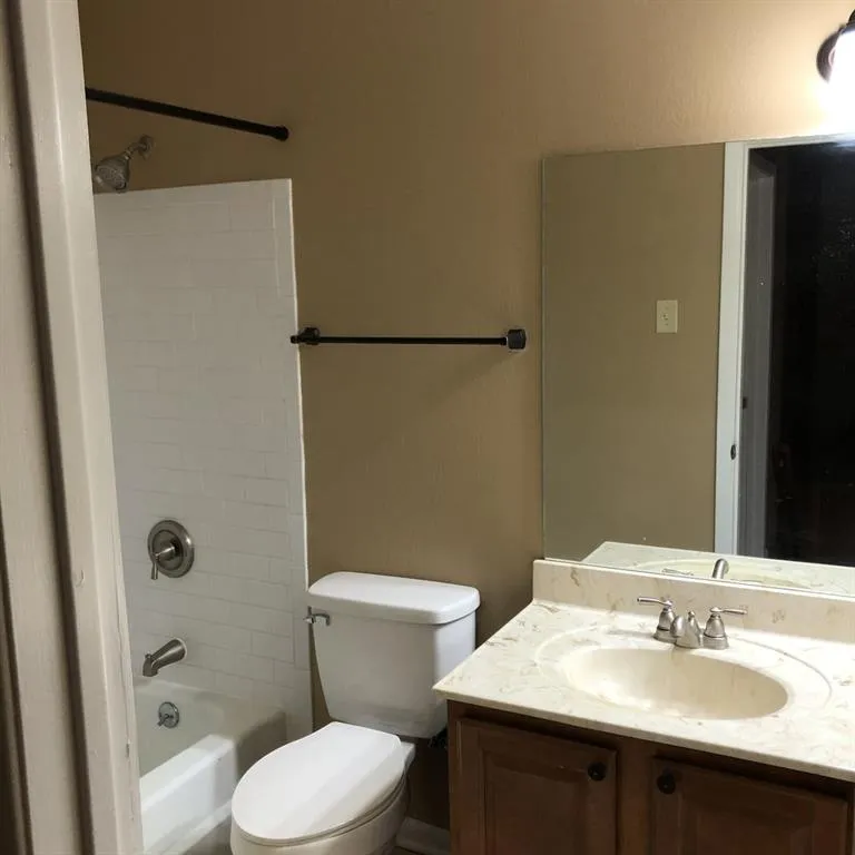 6900 Roswell Road Unit N16, Sandy Springs, Georgia 30328, 3 Bedrooms Bedrooms, ,2 BathroomsBathrooms,Residential,Sold,6900 Roswell Road Unit N16,6661072