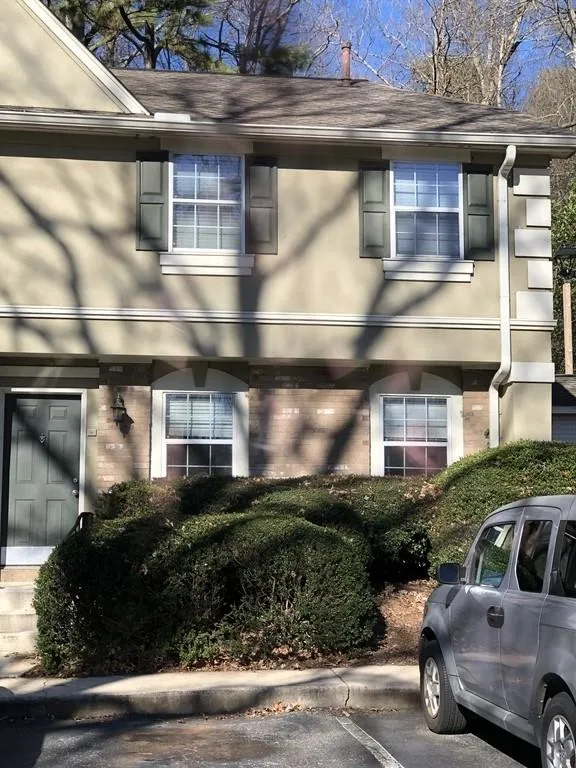 6900 Roswell Road Unit N16, Sandy Springs, Georgia 30328, 3 Bedrooms Bedrooms, ,2 BathroomsBathrooms,Residential,Sold,6900 Roswell Road Unit N16,6661072