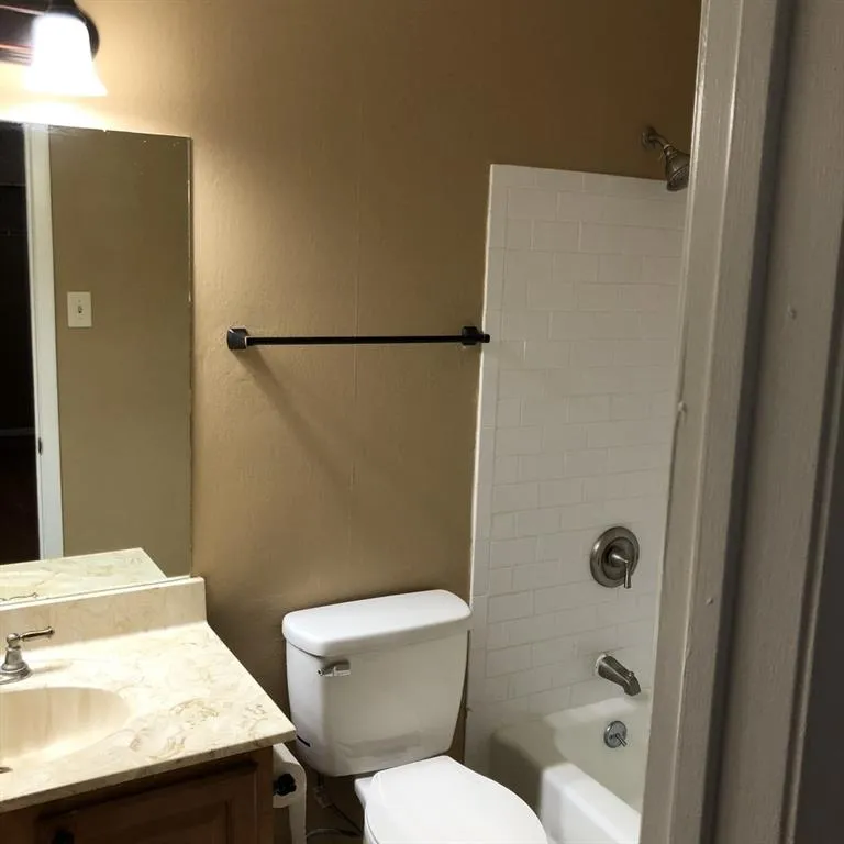 6900 Roswell Road Unit N16, Sandy Springs, Georgia 30328, 3 Bedrooms Bedrooms, ,2 BathroomsBathrooms,Residential,Sold,6900 Roswell Road Unit N16,6661072