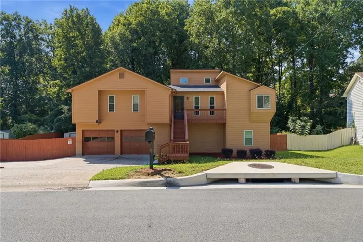 2890 Creekwood Lane Nw, Lawrenceville, Georgia 30044