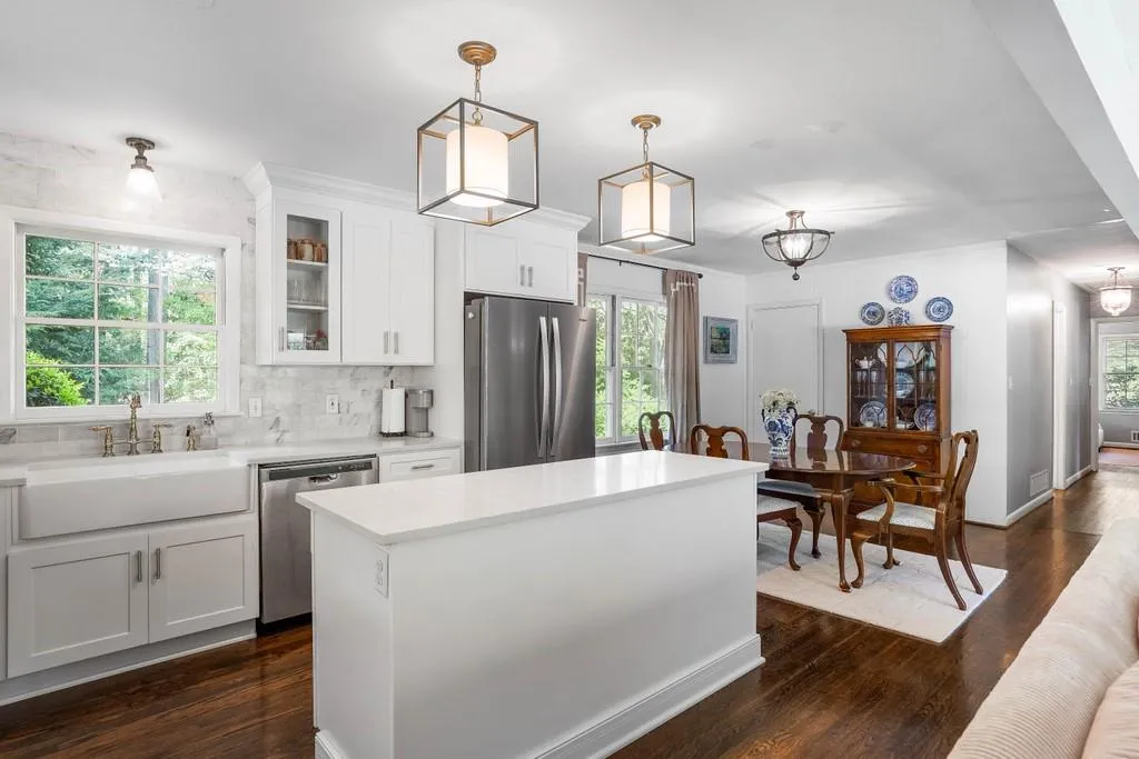 6500 Whispering Lane Ne, Atlanta, Georgia 30328, 3 Bedrooms Bedrooms, ,2 BathroomsBathrooms,Residential,Sold,6500 Whispering Lane Ne,6865771