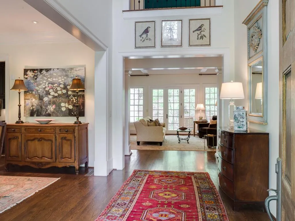 914 Davis Drive, Atlanta, Georgia 30327, 7 Bedrooms Bedrooms, ,5 BathroomsBathrooms,Residential,Sold,914 Davis Drive,6588324