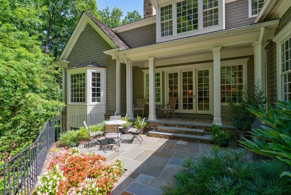 914 Davis Drive, Atlanta, Georgia 30327, 7 Bedrooms Bedrooms, ,5 BathroomsBathrooms,Residential,Sold,914 Davis Drive,6588324