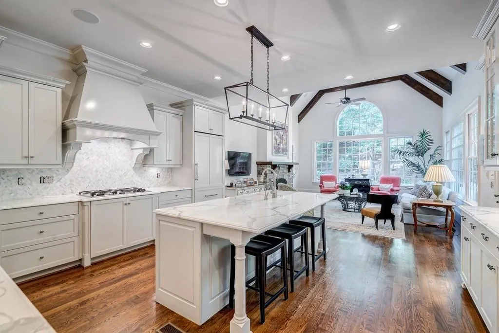 914 Davis Drive, Atlanta, Georgia 30327, 7 Bedrooms Bedrooms, ,5 BathroomsBathrooms,Residential,Sold,914 Davis Drive,6588324