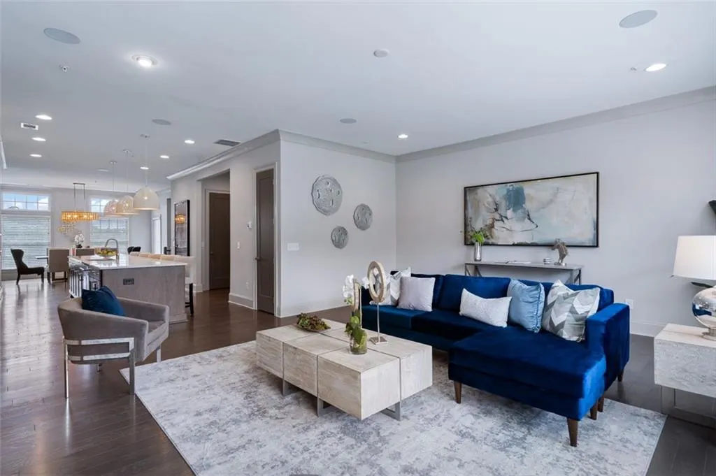 6771 Encore Boulevard, Sandy Springs, Georgia 30328, 5 Bedrooms Bedrooms, ,4 BathroomsBathrooms,Residential,Sold,6771 Encore Boulevard,6905626