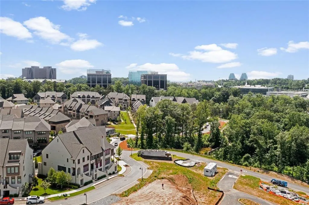 6771 Encore Boulevard, Sandy Springs, Georgia 30328, 5 Bedrooms Bedrooms, ,4 BathroomsBathrooms,Residential,Sold,6771 Encore Boulevard,6905626