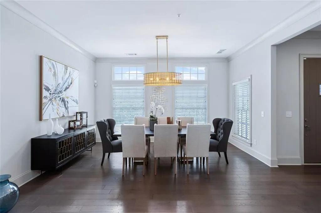 6771 Encore Boulevard, Sandy Springs, Georgia 30328, 5 Bedrooms Bedrooms, ,4 BathroomsBathrooms,Residential,Sold,6771 Encore Boulevard,6905626
