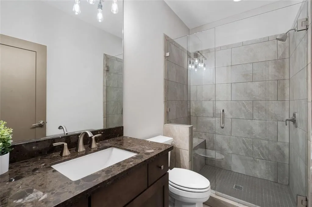 6771 Encore Boulevard, Sandy Springs, Georgia 30328, 5 Bedrooms Bedrooms, ,4 BathroomsBathrooms,Residential,Sold,6771 Encore Boulevard,6905626