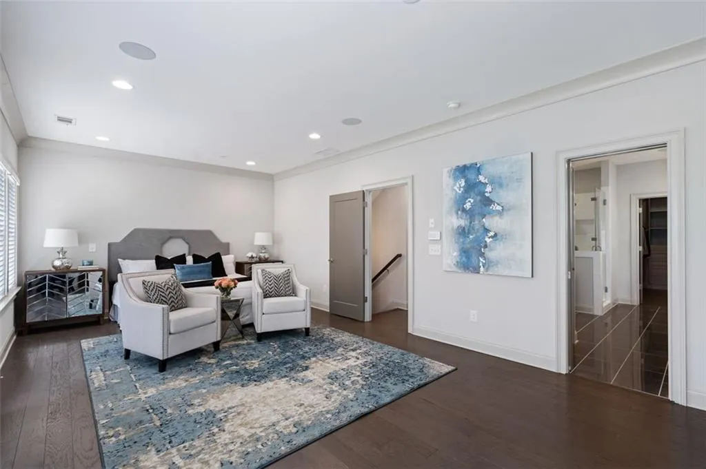 6771 Encore Boulevard, Sandy Springs, Georgia 30328, 5 Bedrooms Bedrooms, ,4 BathroomsBathrooms,Residential,Sold,6771 Encore Boulevard,6905626