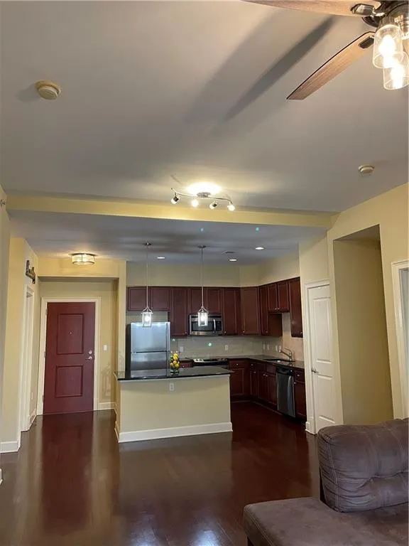 200 River Vista Drive Unit 728, Atlanta, Georgia 30339, 2 Bedrooms Bedrooms, ,2 BathroomsBathrooms,Residential,Sold,200 River Vista Drive Unit 728,7026051