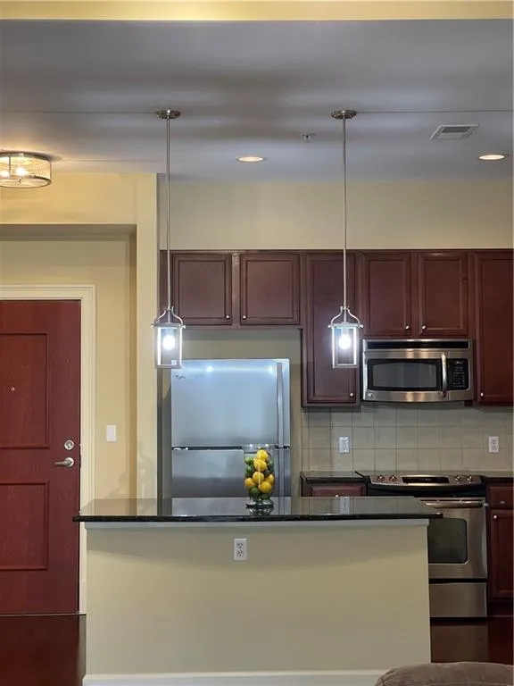 200 River Vista Drive Unit 728, Atlanta, Georgia 30339, 2 Bedrooms Bedrooms, ,2 BathroomsBathrooms,Residential,Sold,200 River Vista Drive Unit 728,7026051