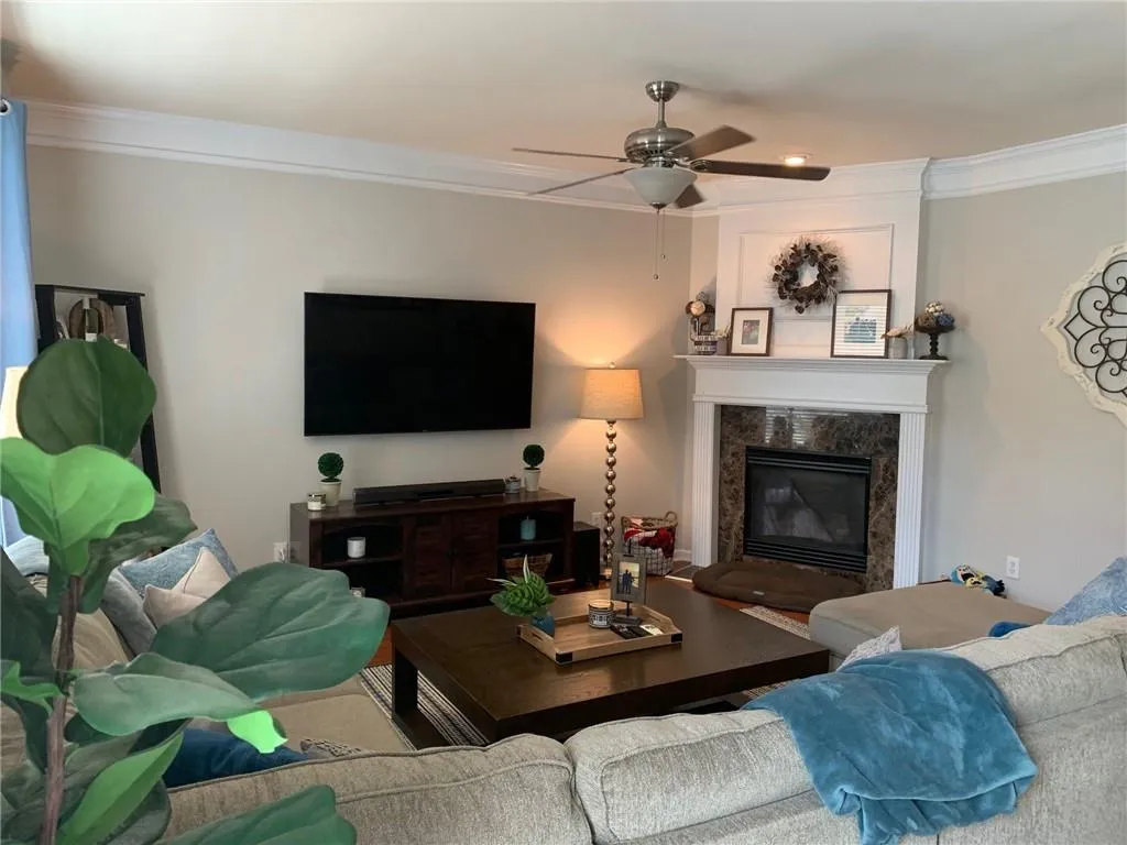 638 Bernay Way, Sandy Springs, Georgia 30350, 3 Bedrooms Bedrooms, ,3 BathroomsBathrooms,Residential,Sold,638 Bernay Way,6607469