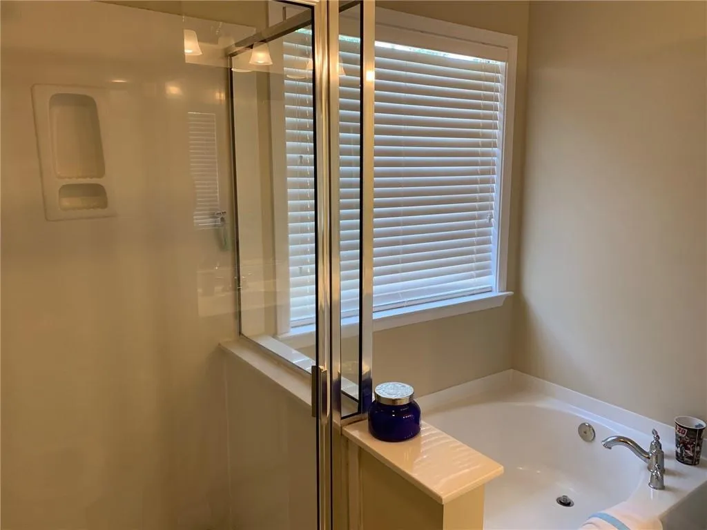 638 Bernay Way, Sandy Springs, Georgia 30350, 3 Bedrooms Bedrooms, ,3 BathroomsBathrooms,Residential,Sold,638 Bernay Way,6607469