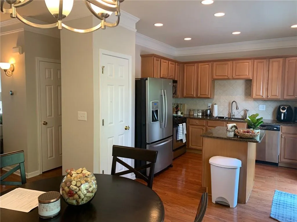 638 Bernay Way, Sandy Springs, Georgia 30350, 3 Bedrooms Bedrooms, ,3 BathroomsBathrooms,Residential,Sold,638 Bernay Way,6607469